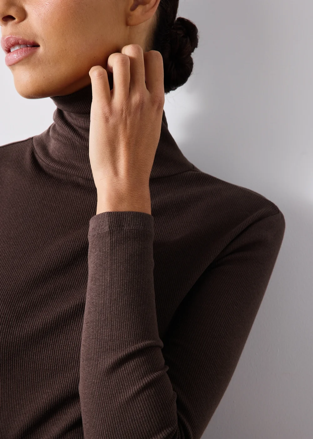 Chocolate Ribbed Roll Neck Top - 8 Image 2