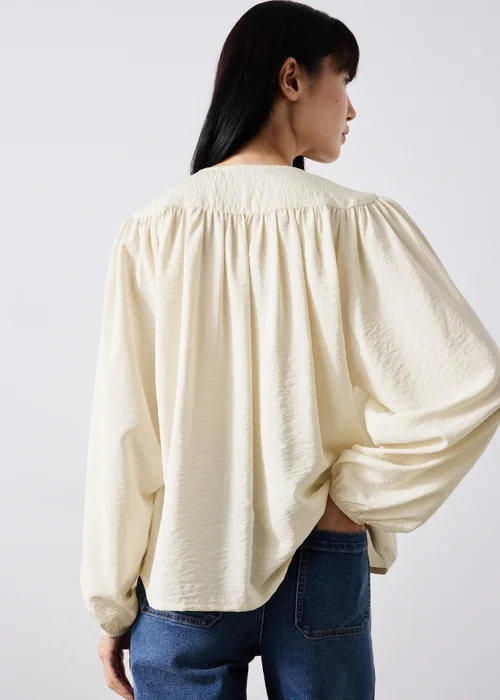 Cream Popover Long Sleeve Blouse - 16 Image 3