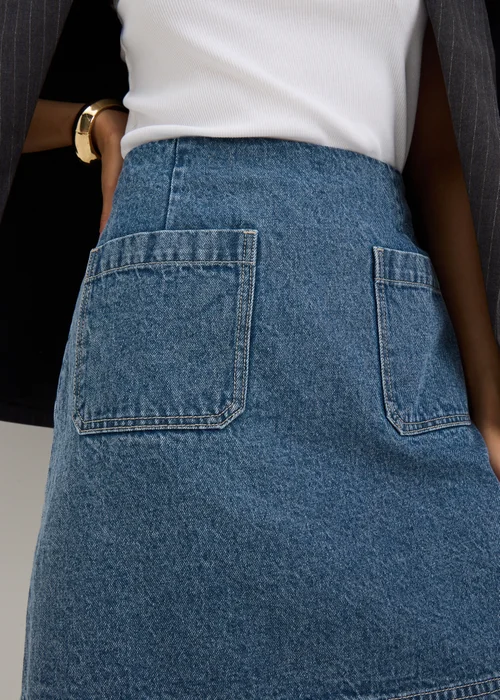 Mid Wash Double Pocket Denim Mini Skirt - 8 Image 3