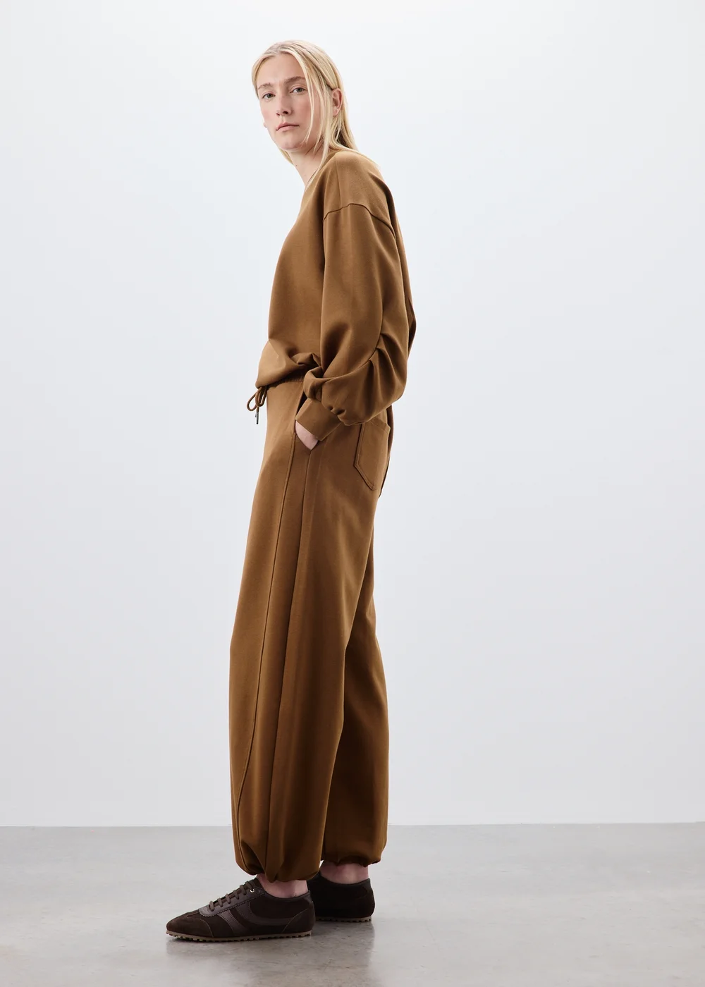 Toffee Barrel Leg Co Ord Jogging Bottoms - 8 Image 2