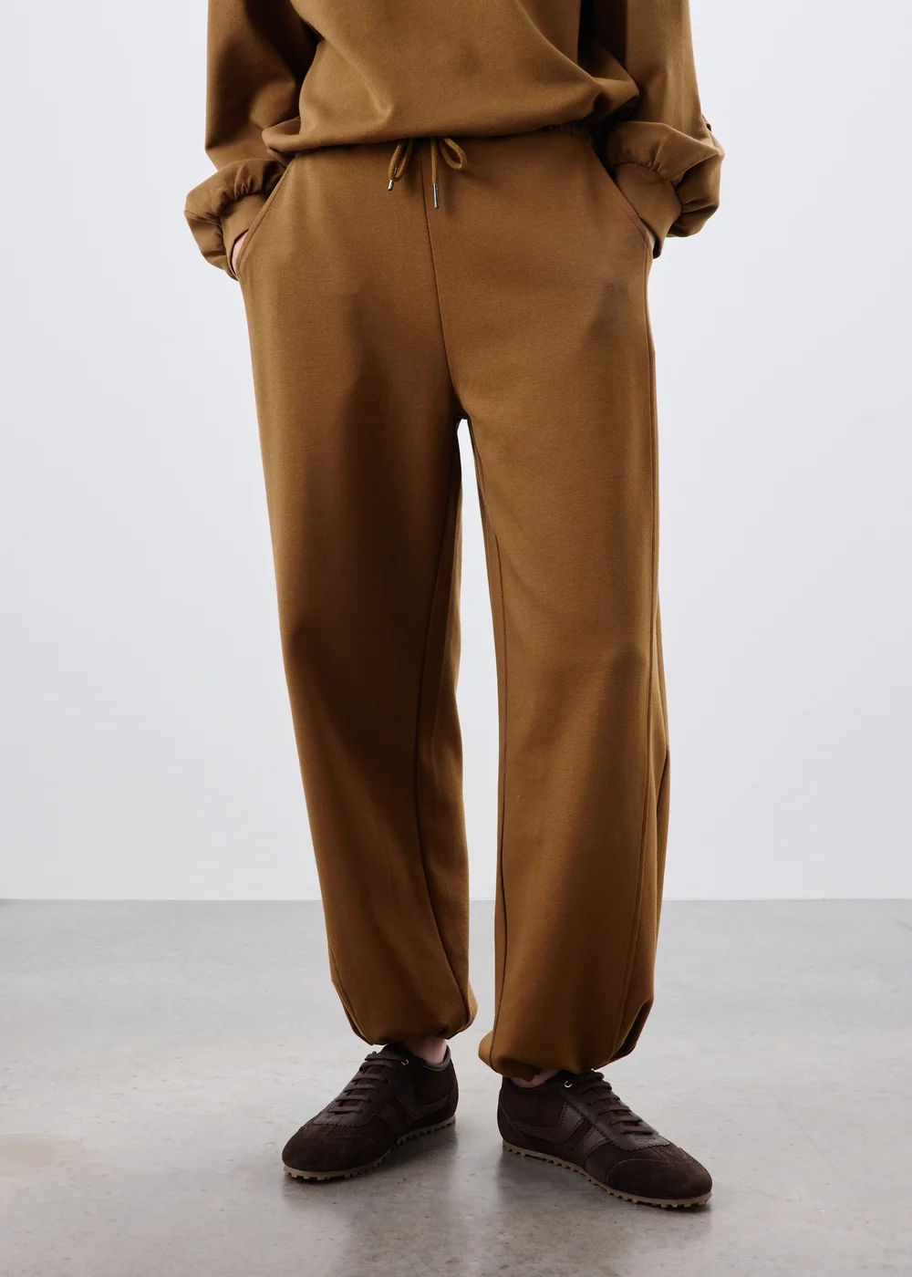 Toffee Barrel Leg Co Ord Jogging Bottoms - 8 Image 1