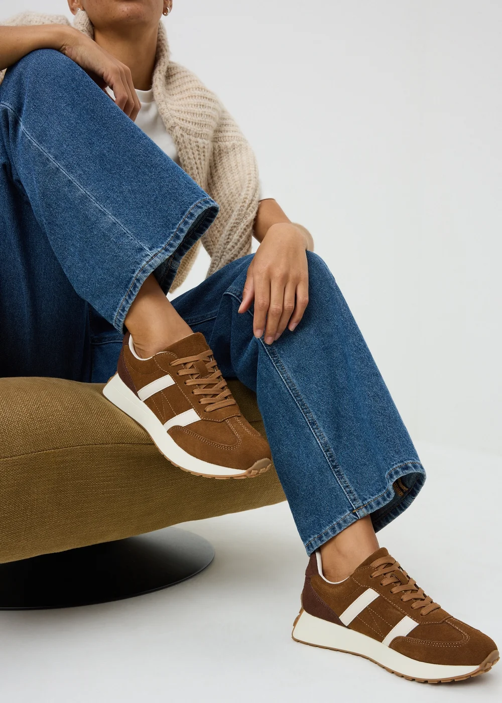 Brown Retro Runner Trainer - 4 Image 2