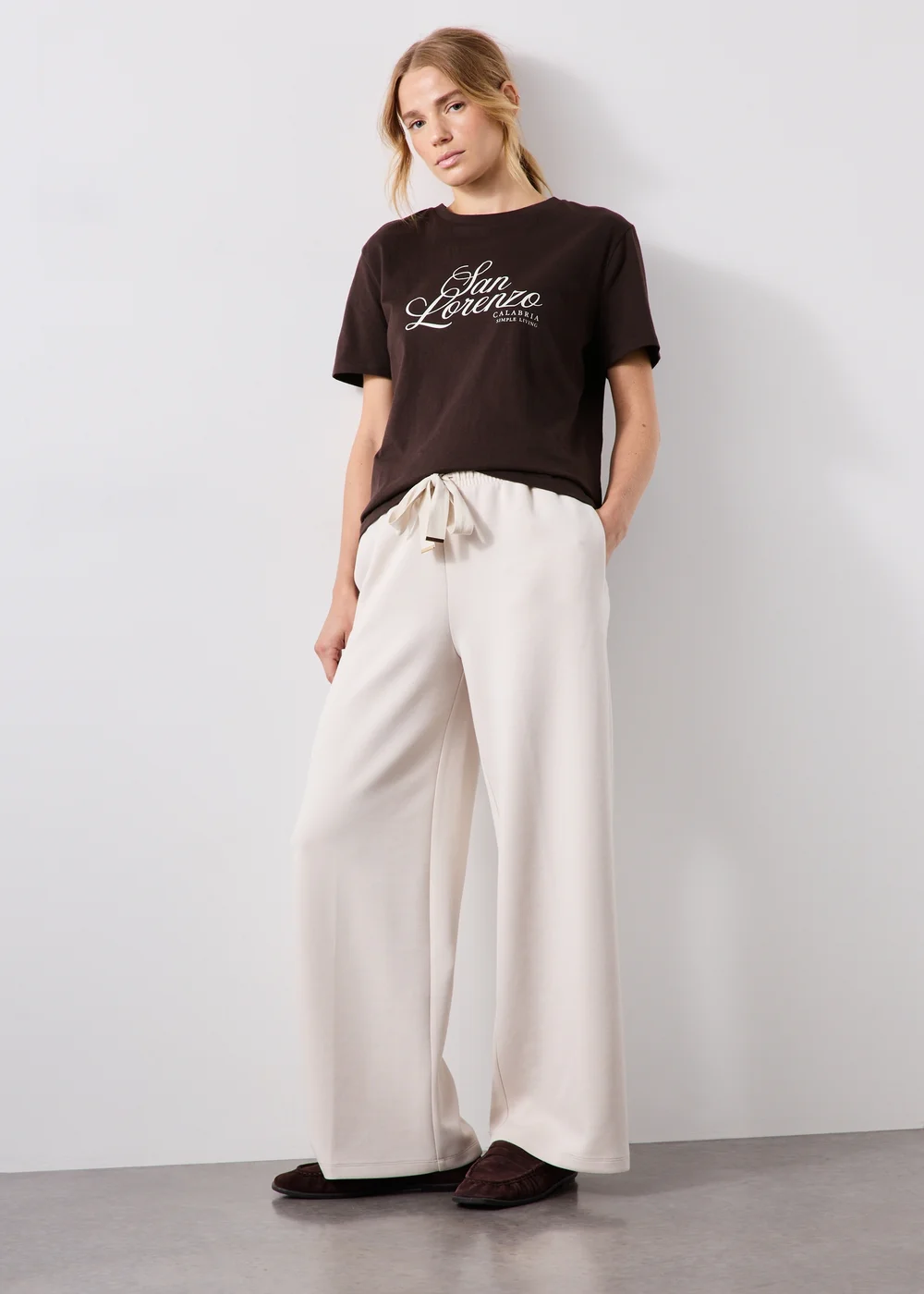Chocolate Brown San Lorenzo T-Shirt - XS Image 4