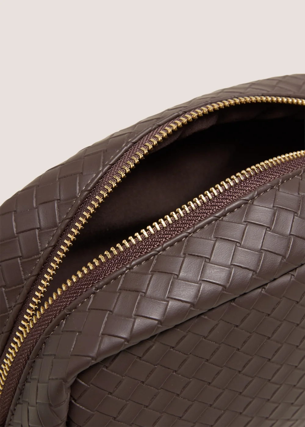 Brown Woven Makeup Bag Image 2