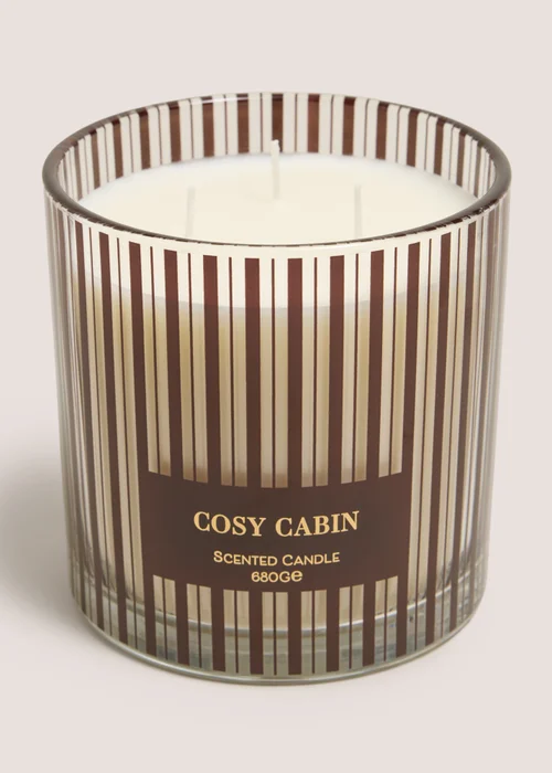 Cosy Cabin Christmas Scented Candle Image 1