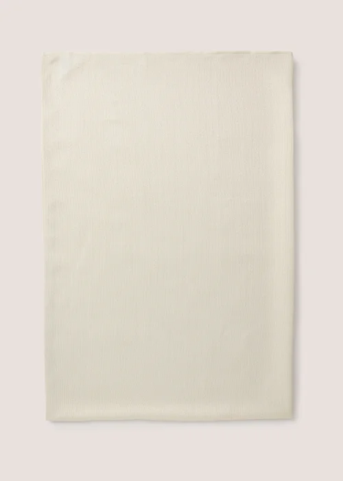Cream Herringbone Metallic Tablecloth Image 2