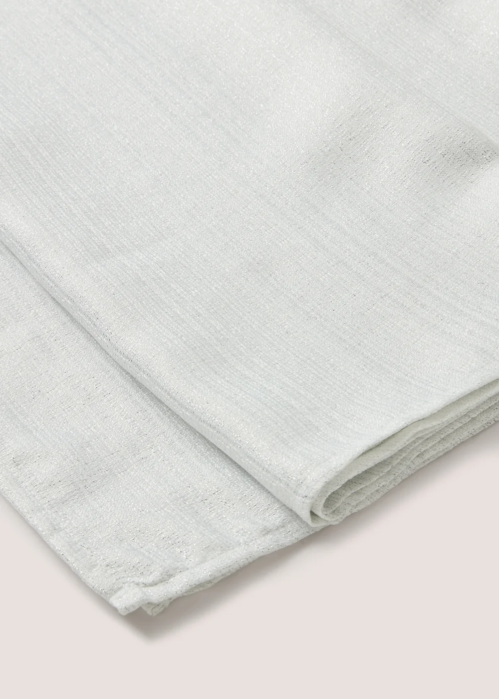 White Textured Metallic Tablecloth Image 1