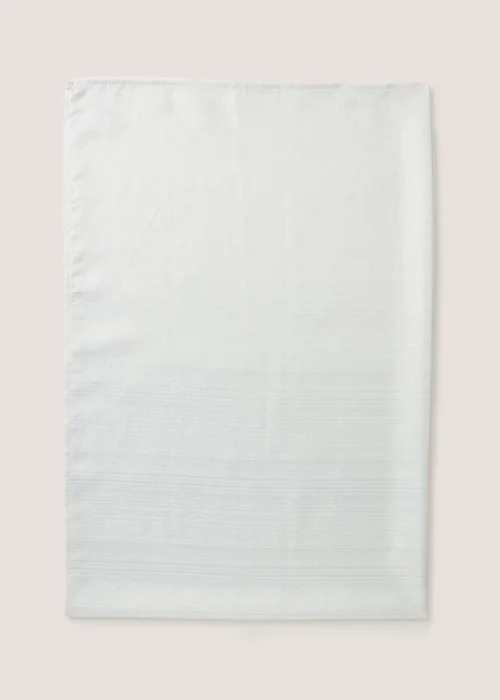 White Textured Metallic Tablecloth Image 2