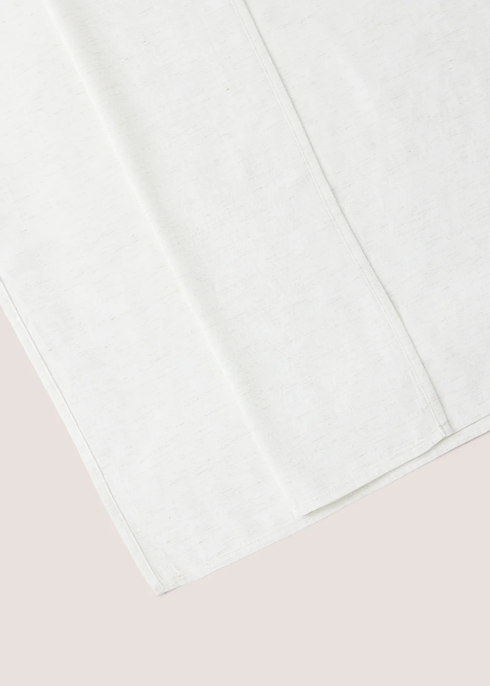 White Tablecloth Image 2
