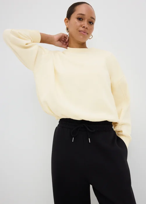 Cream Bubble Hem Sweatshirt - L Image 2