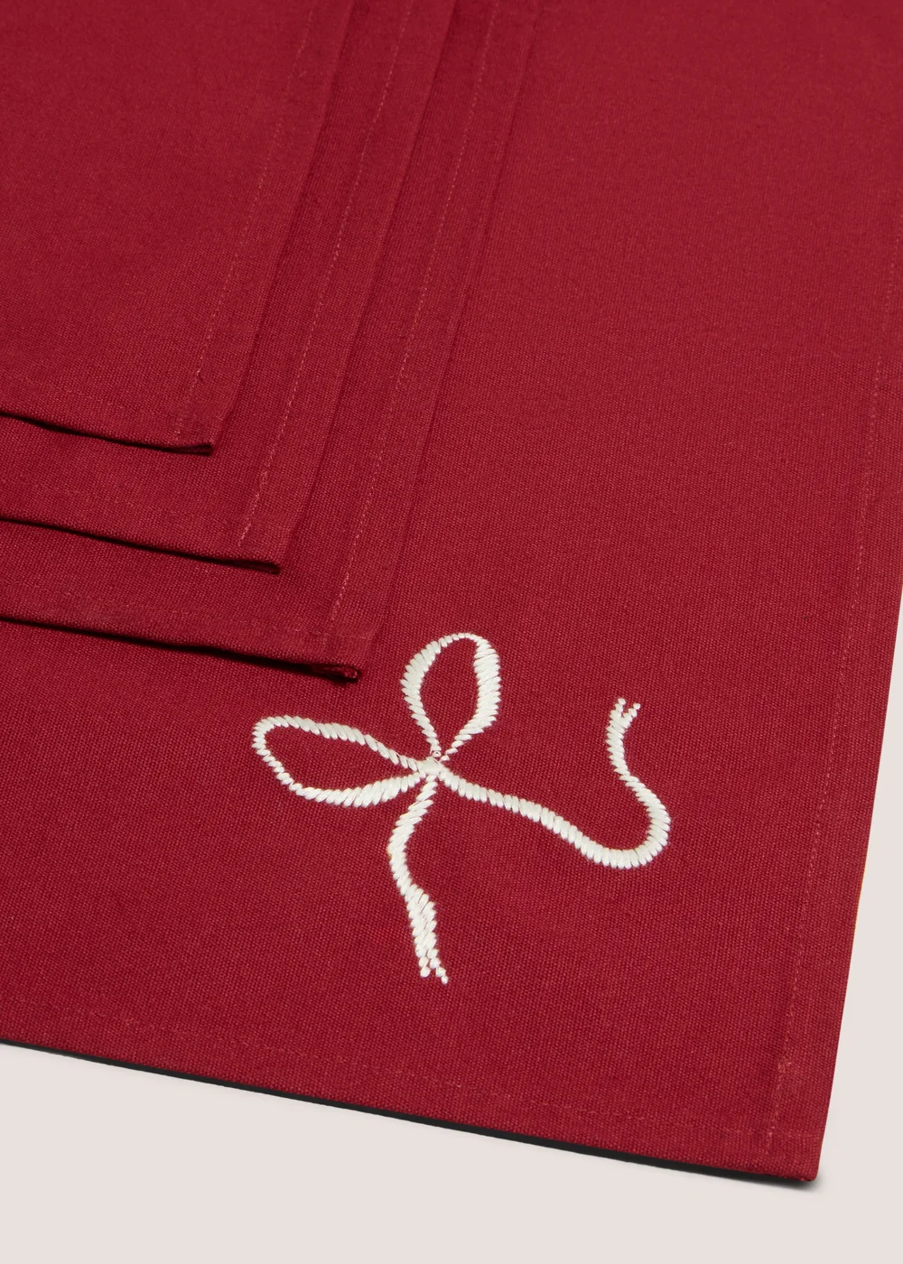 4 Pack Bow Napkins Image 2
