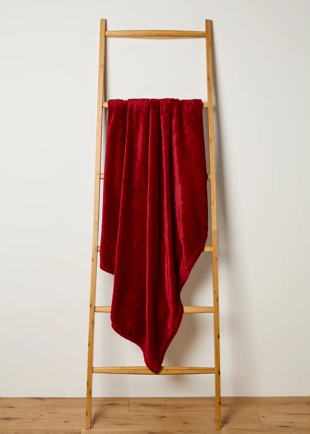 Red Plain Throw Image 1