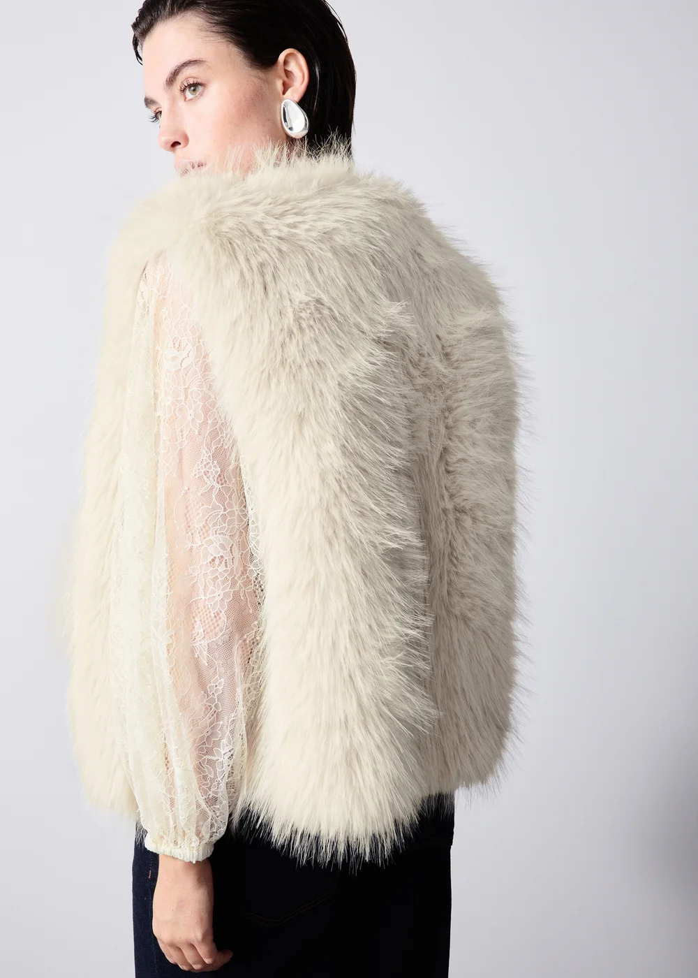 Cream Faux Fur Collarless Gilet - S Image 3