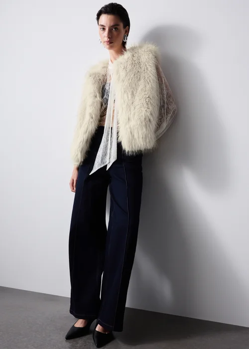 Cream Faux Fur Collarless Gilet - S Image 2