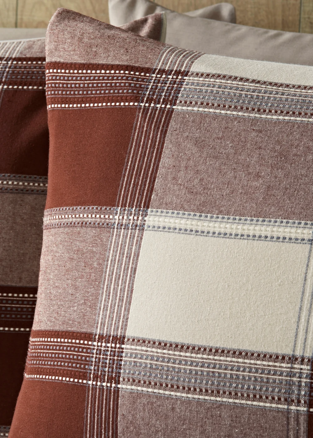 Red Yarn Checked Duvet Set - Single Image 3
