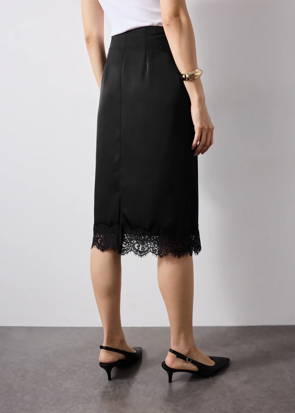 Black Satin Lace Trim Pencil Skirt - 8 Image 2