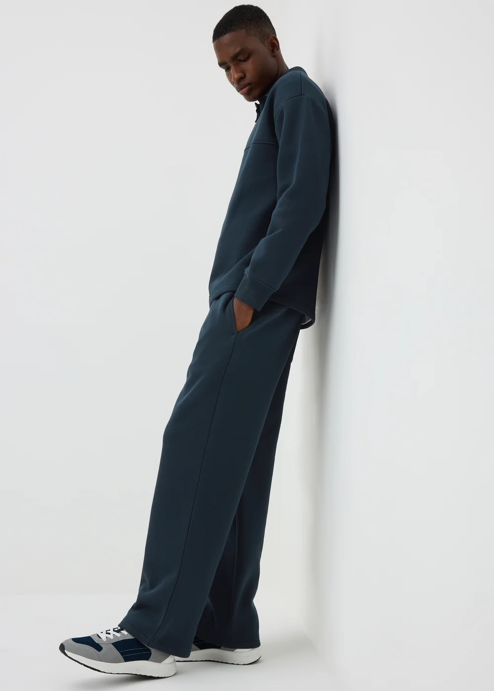 Navy Relaxed Straight Fit Jogging Bottoms - XS Image 1