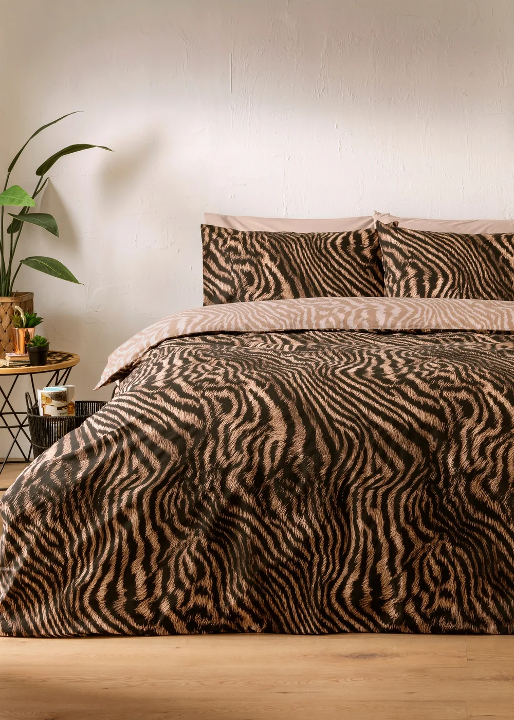 Brown Zebra Print Duvet Set - Double Image 1
