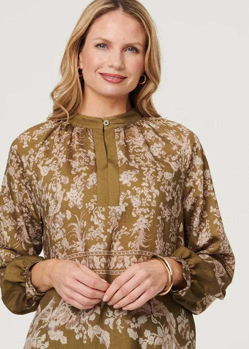 Izabel London Green Floral Long Sleeve High Neck Blouse - 8 Image 3