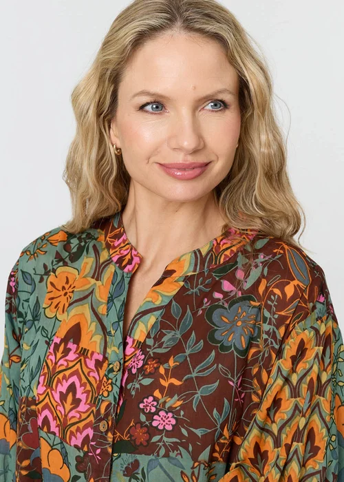 Izabel London Multi Sage Patchwork 3/4 Sleeve Curve Hem Blouse - 14 Image 3
