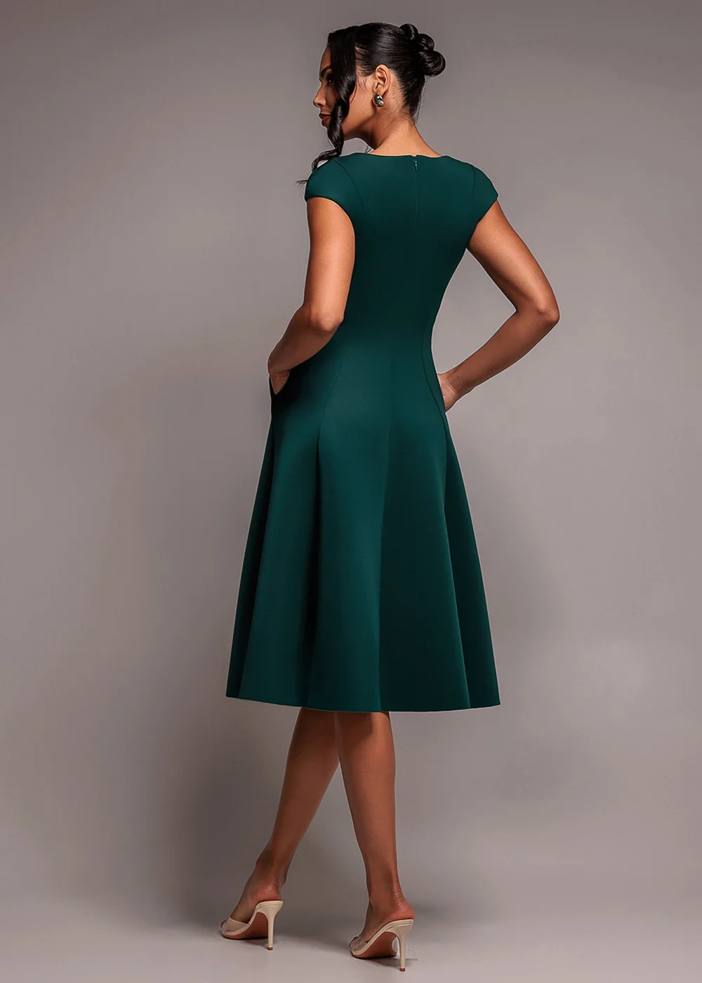 Goddiva Emerald Green Cap Sleeve Plunging V Neckline A Line Midi Dress - 12 Image 2