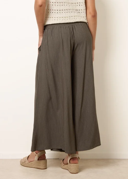 Blue Vanilla Khaki Wide Leg Shirred Waist Wavy Trousers - L/XL Image 4
