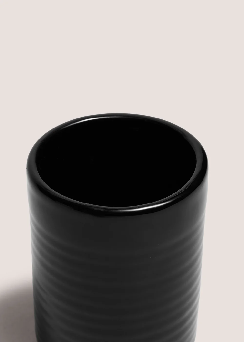 Black Ridged Bathroom Tumbler Image 2