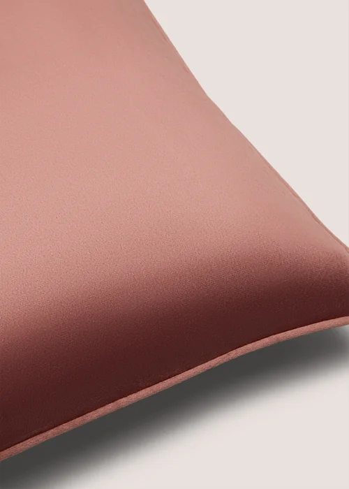 Mauve Velvet Piped Cushion Image 2