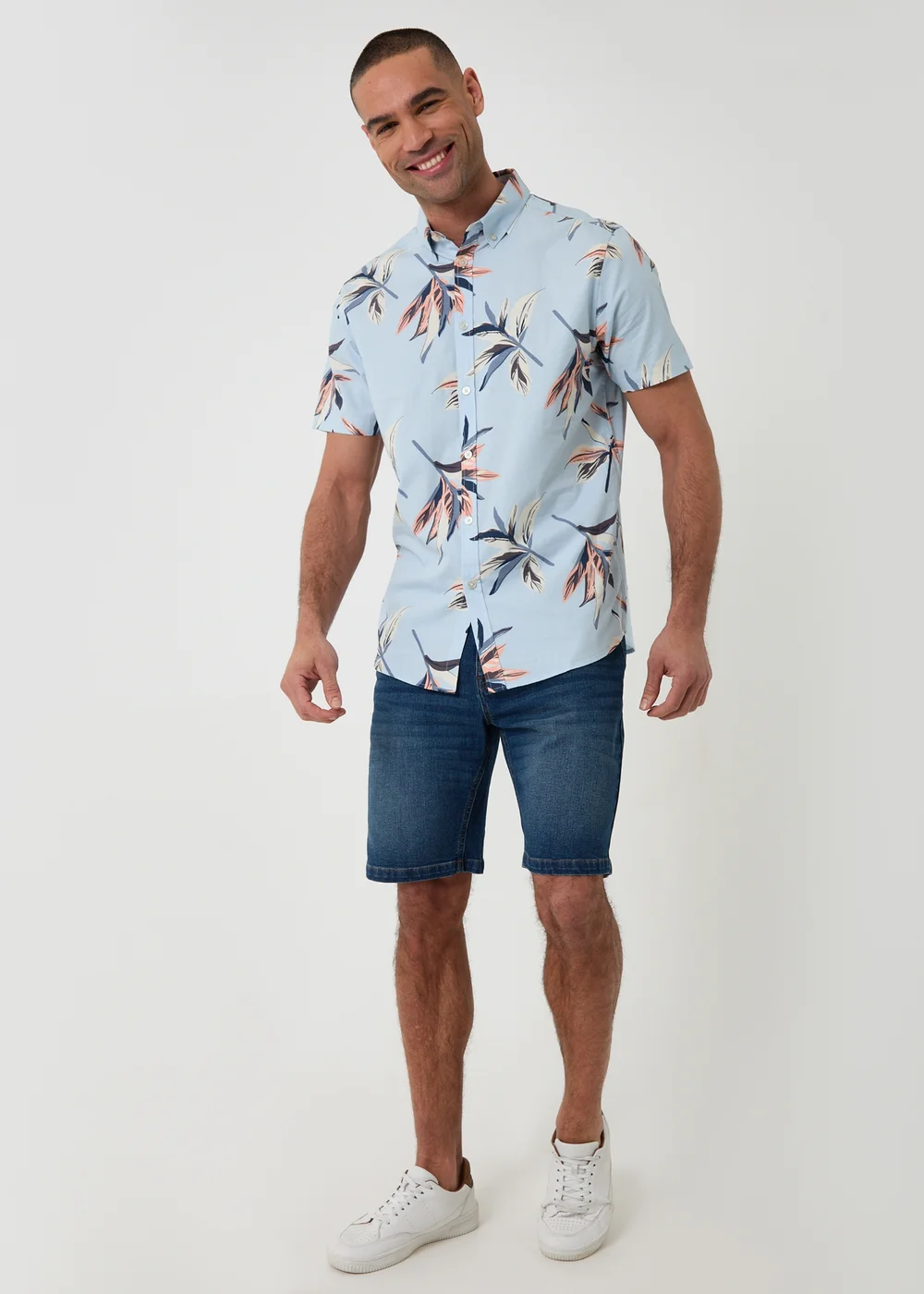 Threadbare Pale Blue Tropical Leaf Print Cotton Short Sleeve Shirt - 2XL Image 3