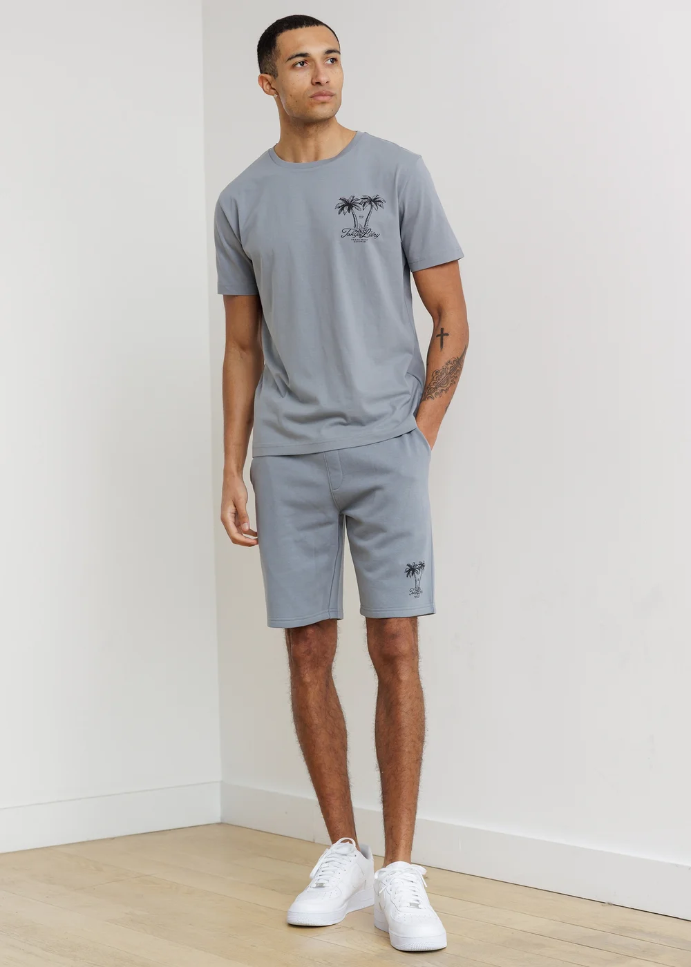 Tokyo Laundry Grey Palm Print T-Shirt & Shorts Lounge Set - S Image 1