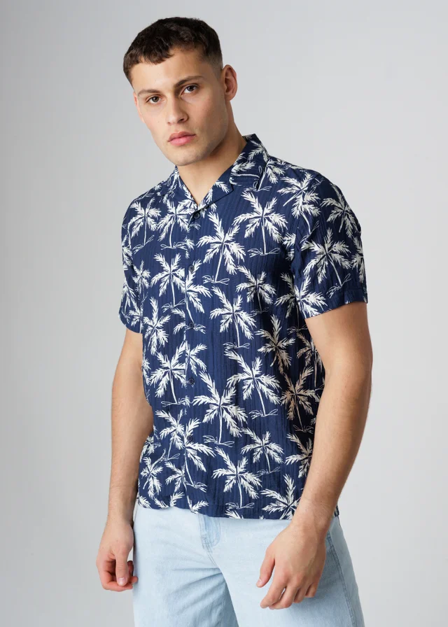 Tokyo Laundry Navy Relaxed Button-Up Palm Print Holiday Shirt