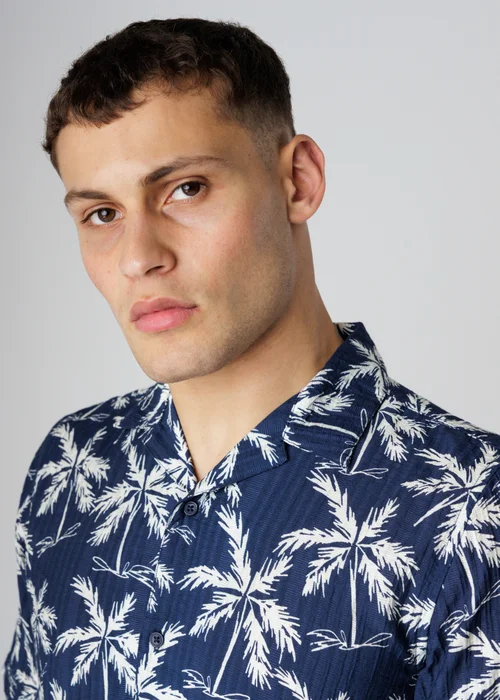 Tokyo Laundry Navy Relaxed Button-Up Palm Print Holiday Shirt - L Image 3
