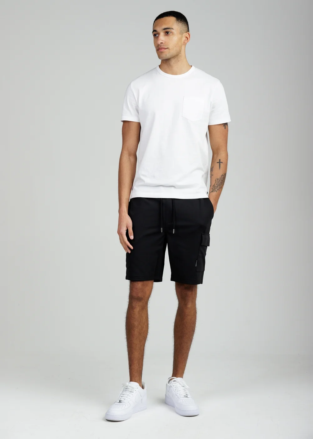 Tokyo Laundry Black Cargo-Style Shorts - XL Image 3