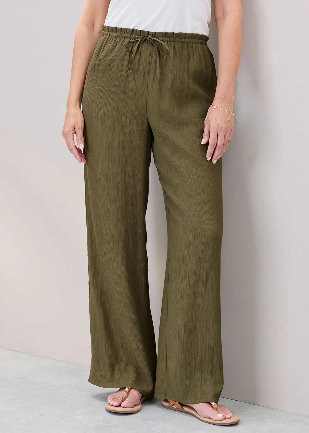 Cotton Traders Mid Khaki Crinkle Pull On Wide Leg Trousers - 20/l27 Image 2