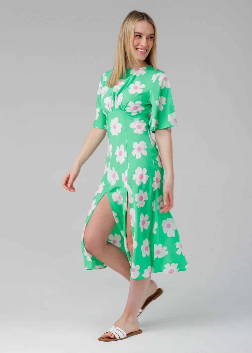 Influence Green Floral Short Sleeve Midaxi Dress - 12 Image 4