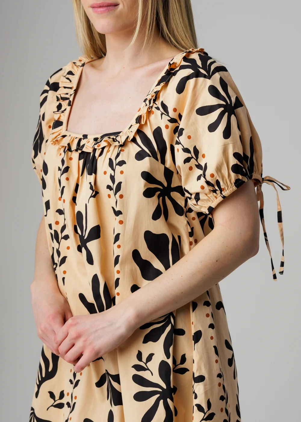 Wednesday’s Girl Beige Cotton Floral Puff Sleeve Smock Mini Dress - M Image 3