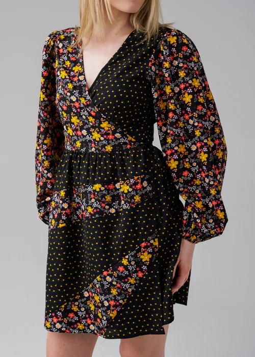 Influence Black Long Sleeve Floral Printed Wrap Mini Dress - 10 Image 3