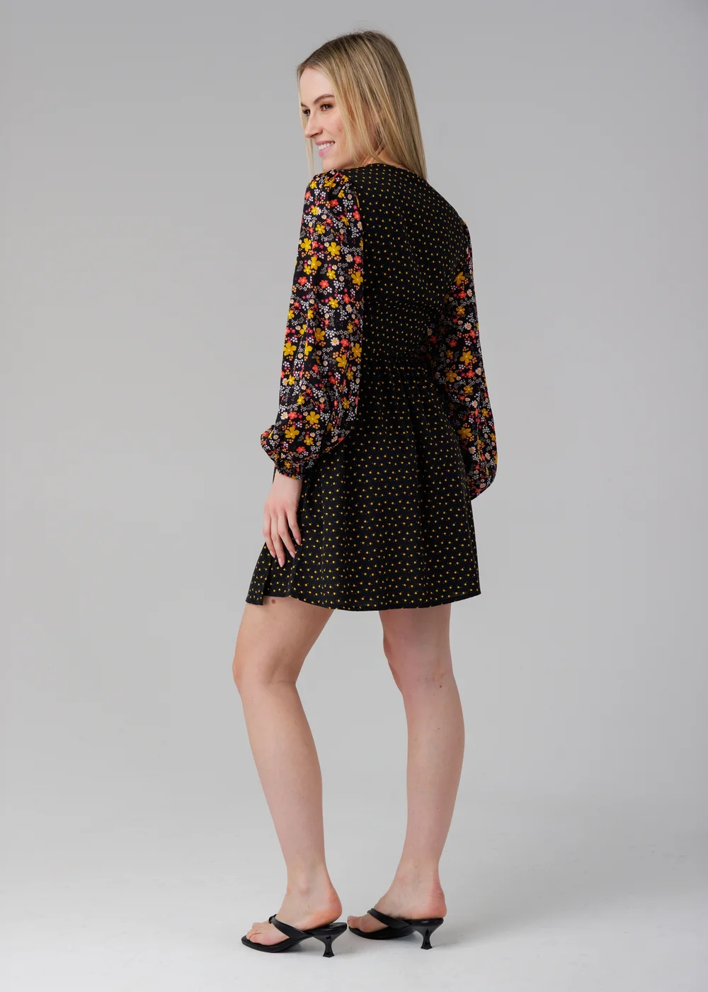 Influence Black Long Sleeve Floral Printed Wrap Mini Dress - 10 Image 2
