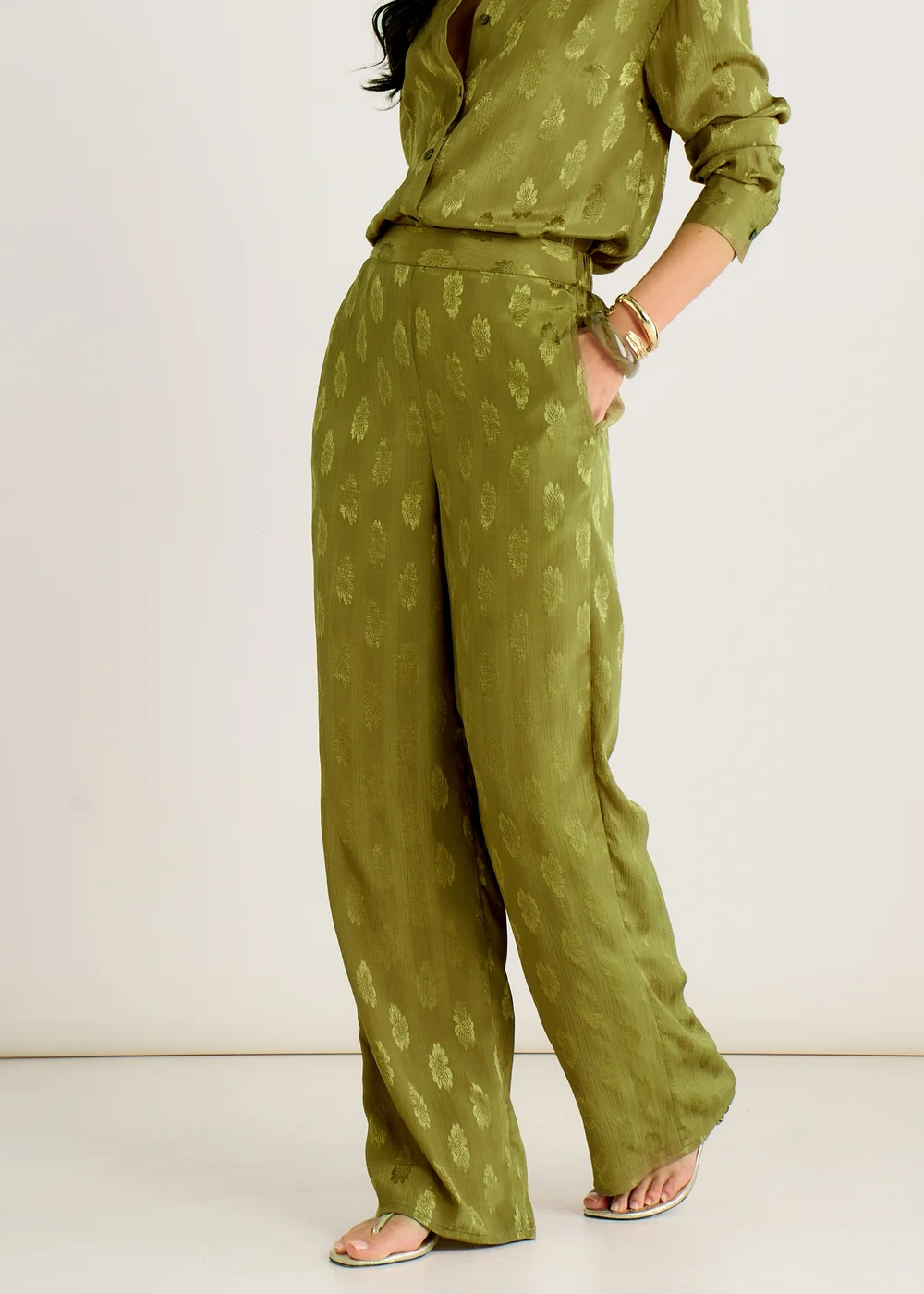 Gini London Khaki Floral Satin Jacquard Trousers - 16 Image 3