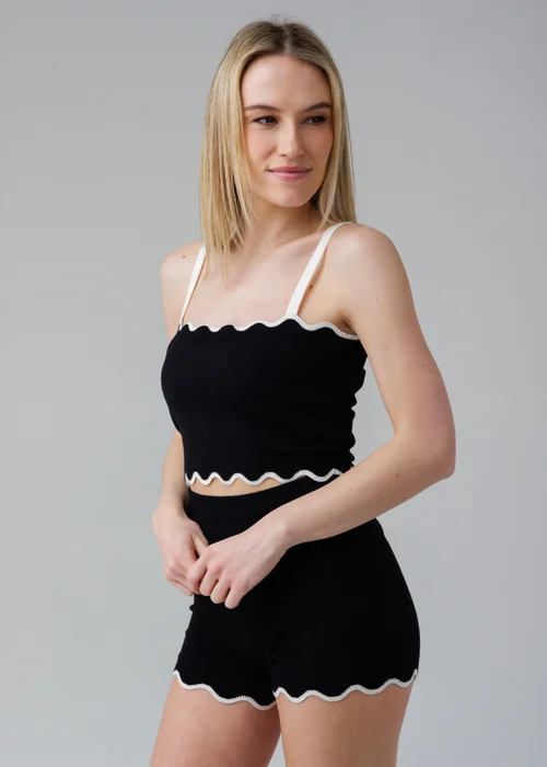 Influence Black Sleeveless Square Neck Knit Cropped Top - 14 Image 1
