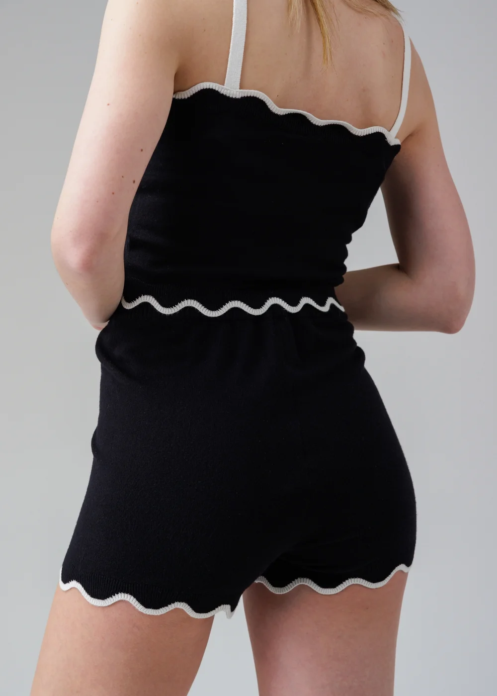 Influence Black Sleeveless Square Neck Knit Cropped Top - 14 Image 5