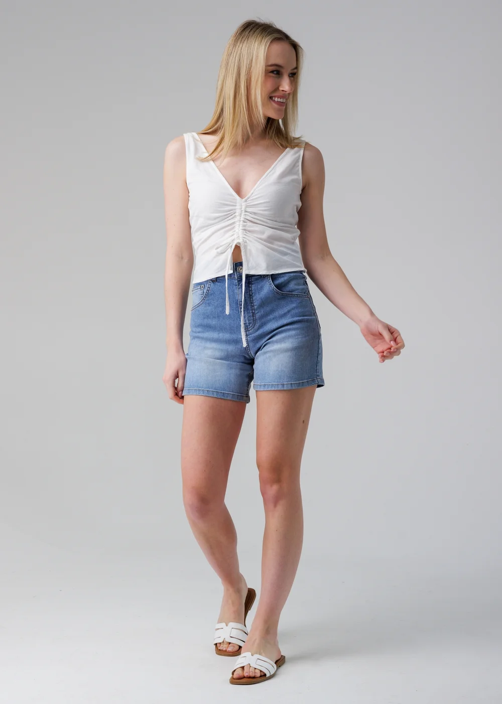 Influence White Sleeveless V-Neck Tie Front Cropped Top - 12 Image 4