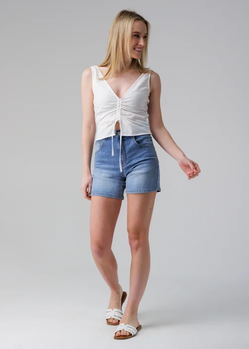 Influence White Sleeveless V-Neck Tie Front Cropped Top - 12 Image 4