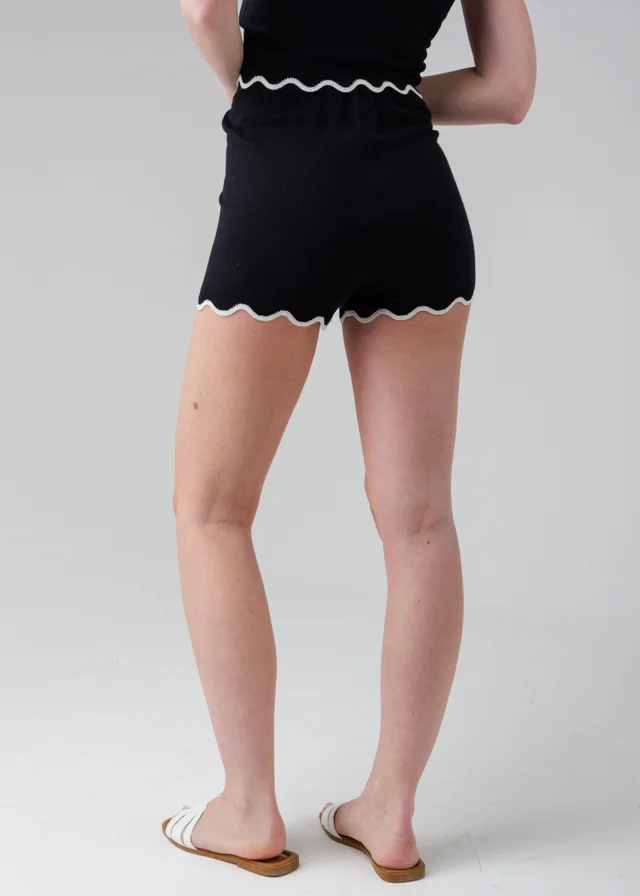 Influence Black High Waisted Knit Shorts With Elasticated Waistband
