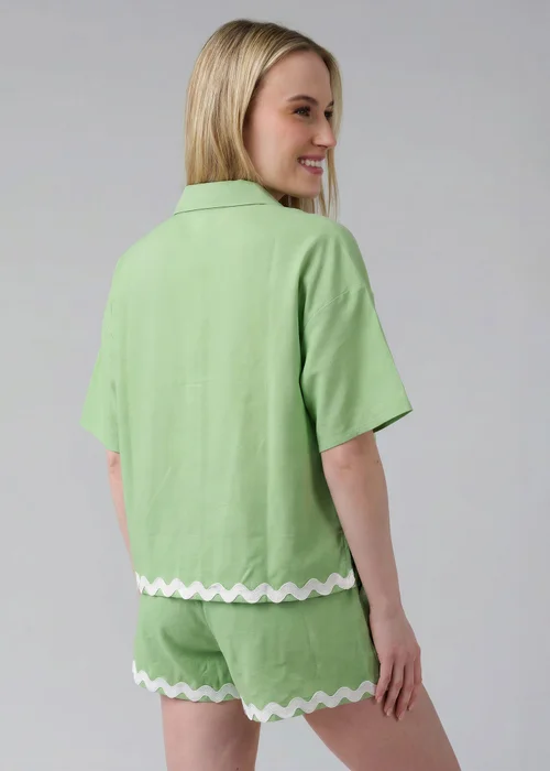 Wednesday's Girl Green Cotton Linen Zig Zag Hem Shirt - 8 Image 2