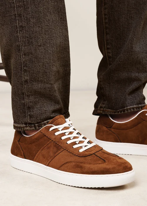 Where's That From Clark Light Brown Low Cut Lace Up Trainers - 7 Image 6