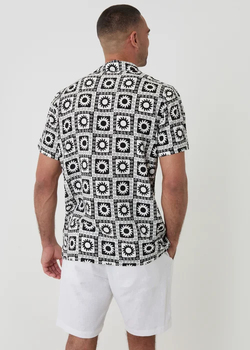Threadbare Black Geometric Sun Print Short Sleeve Shirt - 2XL Image 2