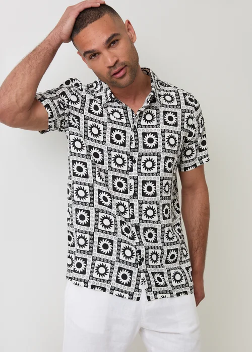Threadbare Black Geometric Sun Print Short Sleeve Shirt - 2XL Image 1