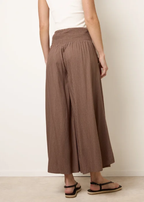 Blue Vanilla Beige Wide Leg Shirred Waist Wavy Trousers - S/M Image 4