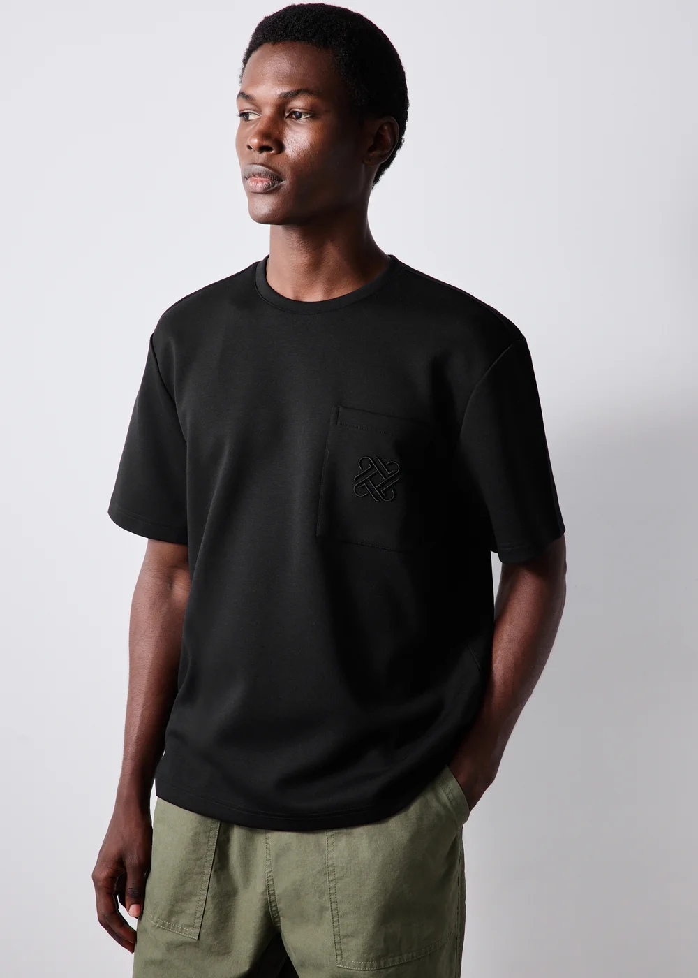 Black Smart Logo T-Shirt - Extra small Image 1